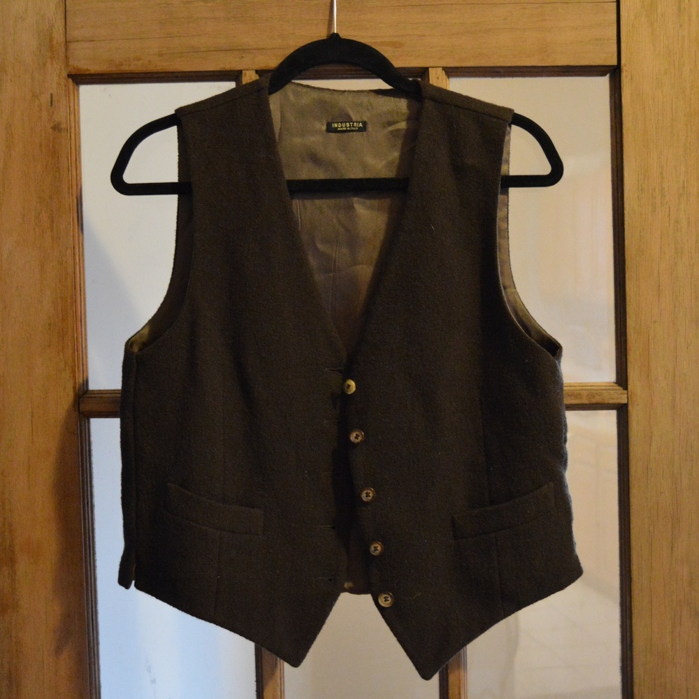 Industria Men's vest Size 44